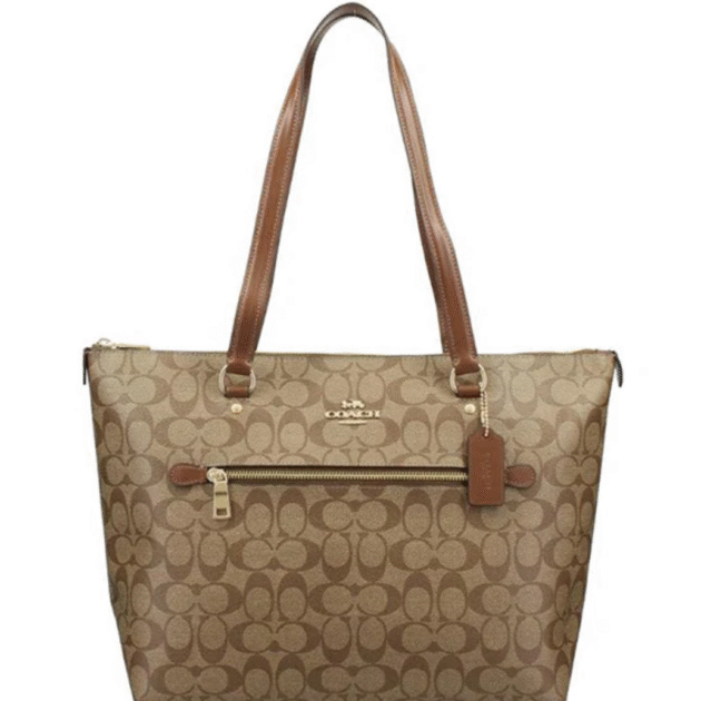 Coach Gallery Tote Bag in Signature Canvas.